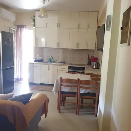 Nana House